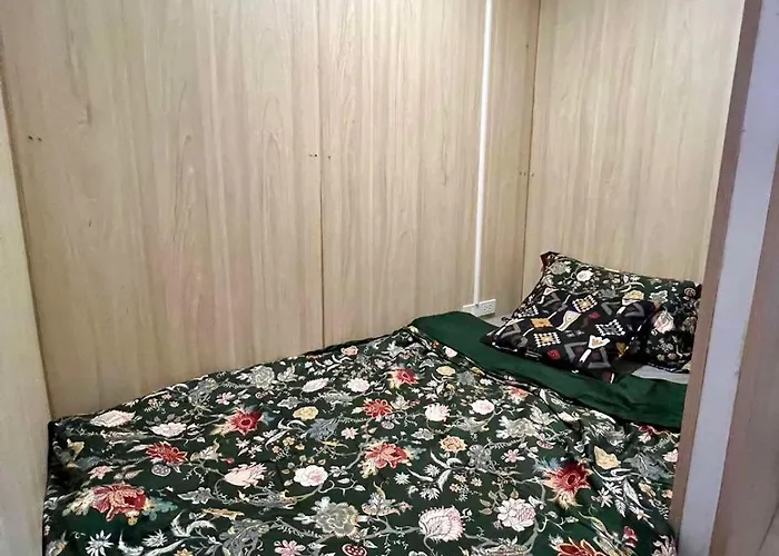 Comfy Crib 2 Bangkok