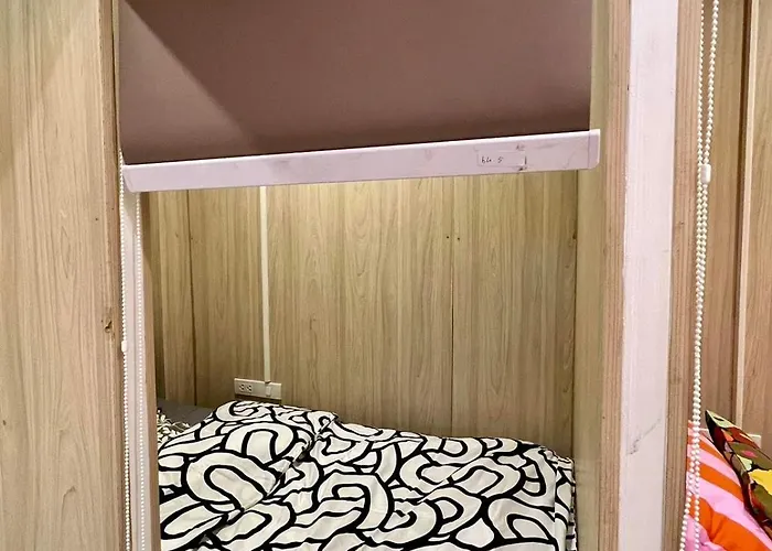 Comfy Crib 2 Hostel Bangkok