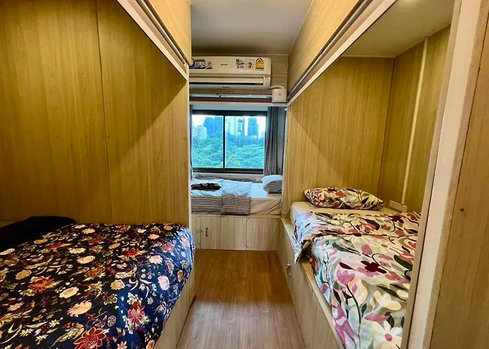 Hostel Comfy Crib 2