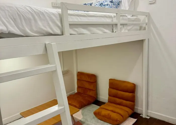 Hostel Comfy Crib 2 *