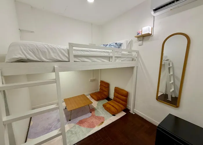 Hostel Comfy Crib 2 Bangkok